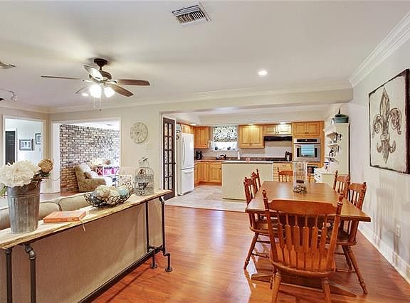 3rd image of 1101 Houma Blvd