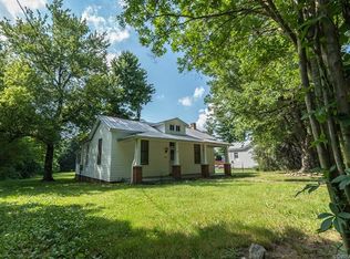 785 Clayville Rd, Powhatan, VA 23139