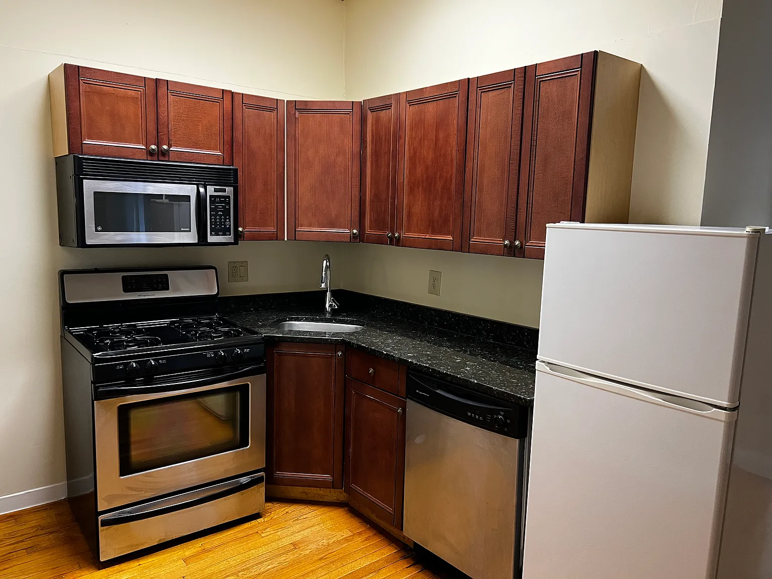295 Nahant Road Apartments — Photo 3