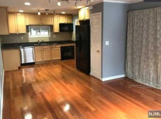 60 Jefferson St, Newark, NJ 07105