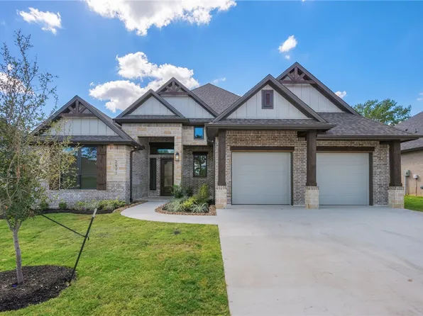 2917 Boxelder Dr, Bryan, TX 77807