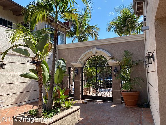 2nd image of 3608 Keystone Ave APT 5