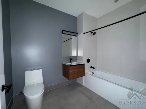 509 Martin Luther King Dr #21E, Jersey City, NJ 07304