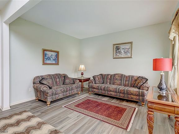 5th image of 2925 Elmer Dr
