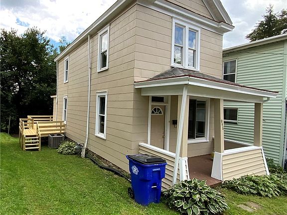2nd image of 946 Bank St