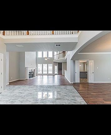 4th image of 3408 Westwind Dr