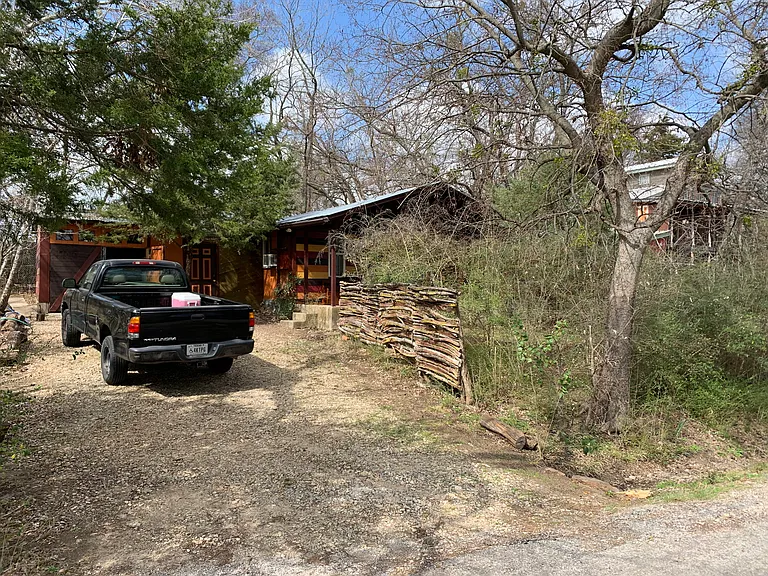 139 Meadows Ln — Photo 7