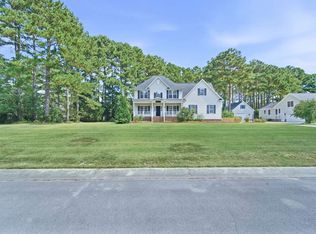 203 Wingate Dr, New Bern, NC 28562