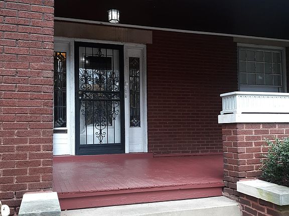 2nd image of 1550 Quarrier St #A