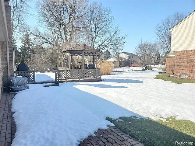 Deck & Gazebo