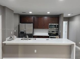 21331 NW 40th Cir, Opa Locka, FL 33055