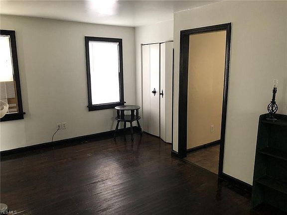 3rd image of 5574 Francis St