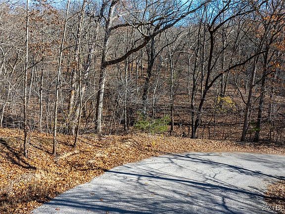 4th image of Cape Wood Dr