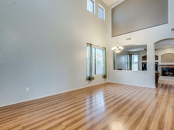 4th image of 525 W Camino Tunera