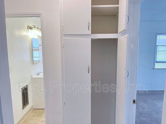5th image of 3817 Lockland Dr #9