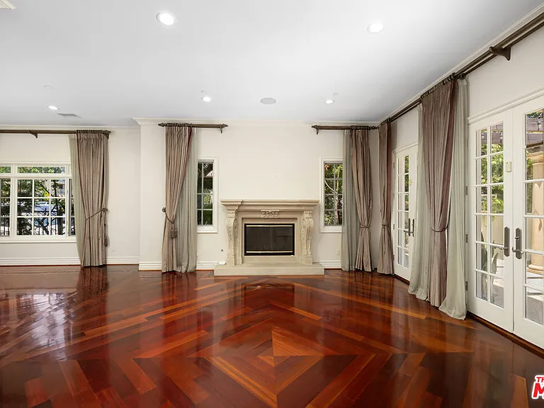 314 N Palm Dr — Photo 10