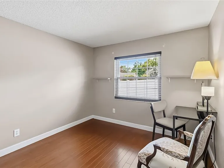 7832 Barberry Dr — Photo 14