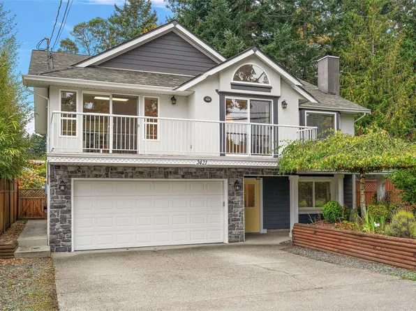 2421 Tanner Rd, Central Saanich, BC V8Z 6K4