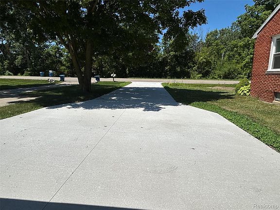 4th image of 11039 Torrey Rd