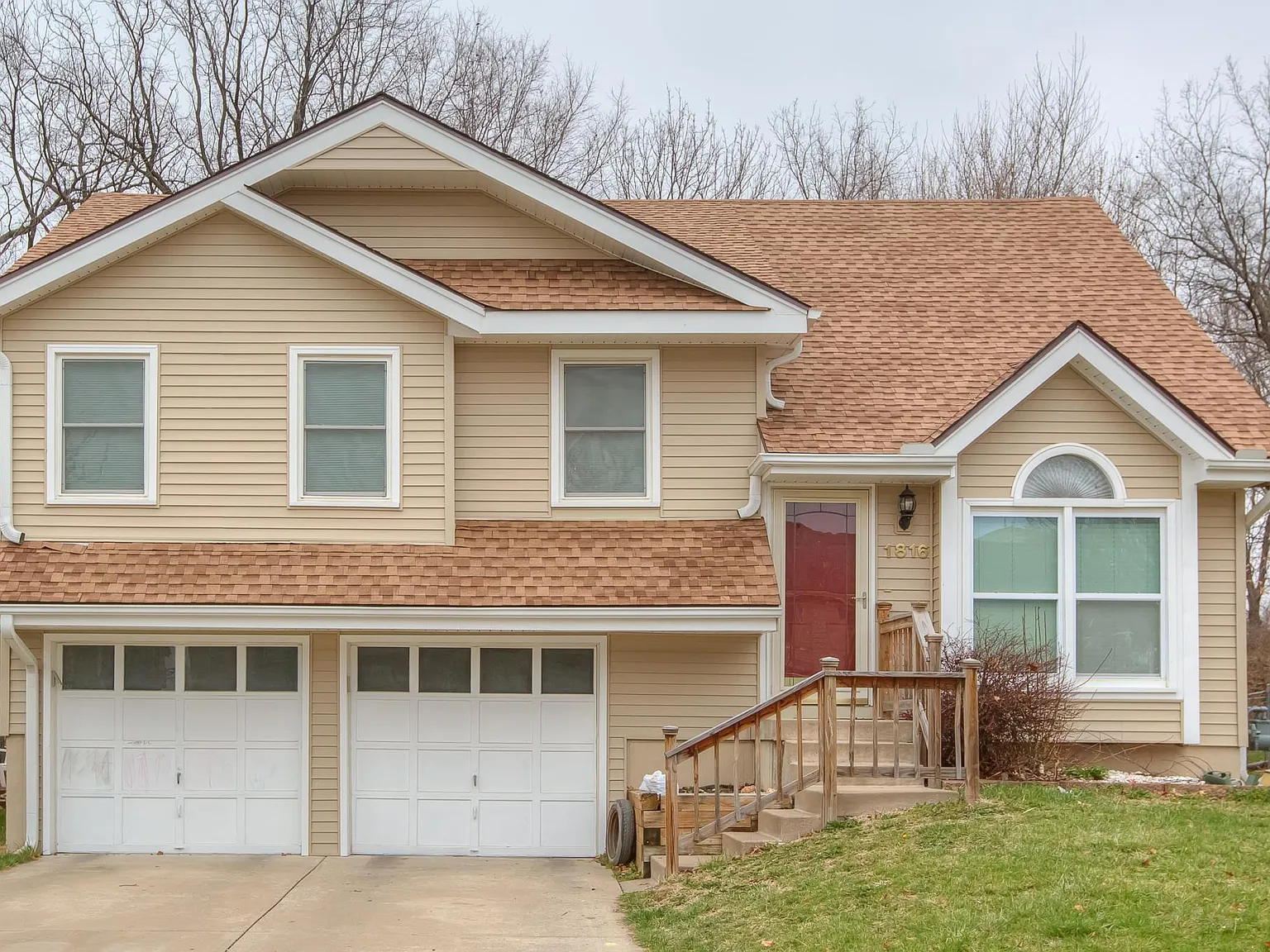 3 bed, 1700 sqft, $2,195 — Photo 1
