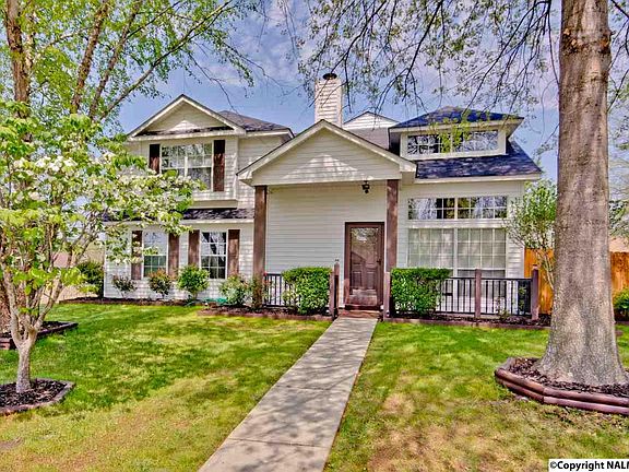 2nd image of 128 River Oaks Dr