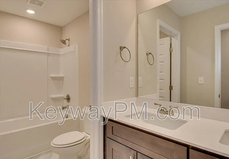 745 Bronze Way — Photo 8