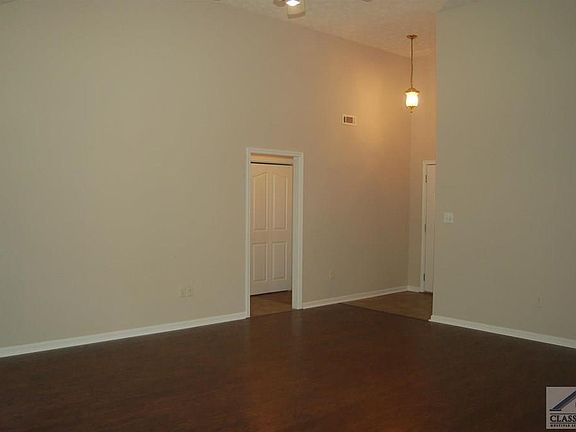 5th image of 1403 Princeton Dr