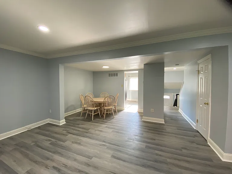 7332 Mossy Brink Ct — Photo 3