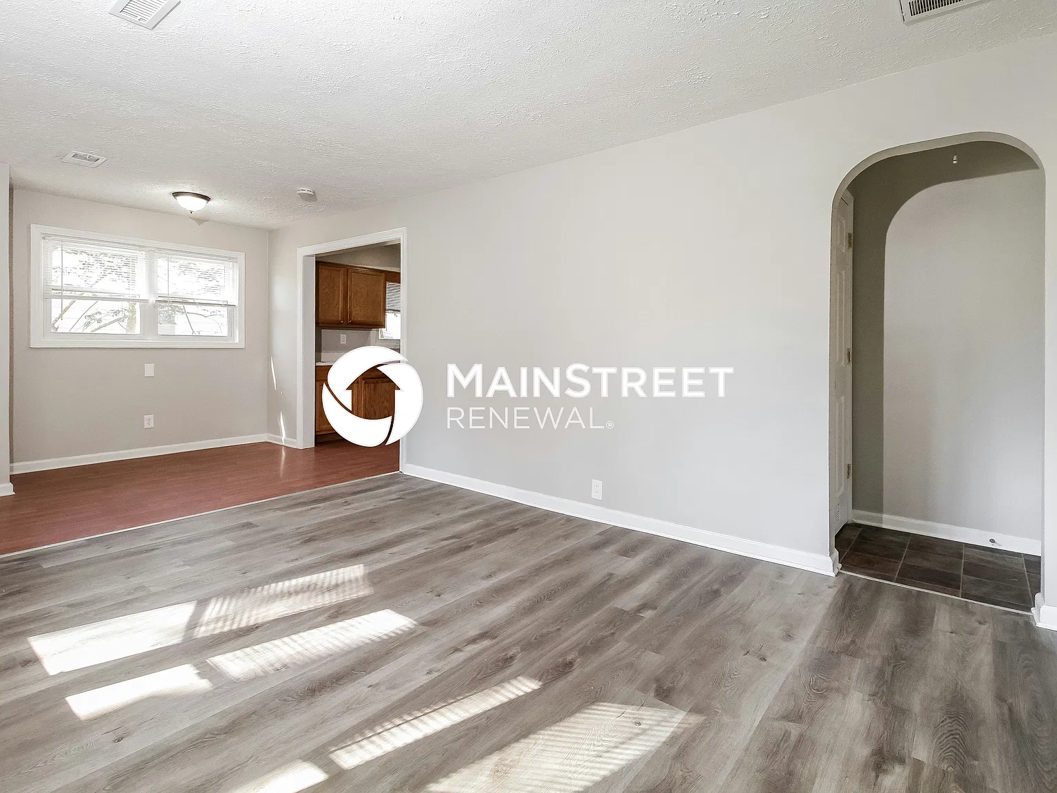 5304 Vista John Dr — Photo 3