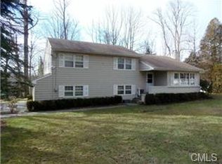 207 Wolfpit Ave, Norwalk, CT 06851