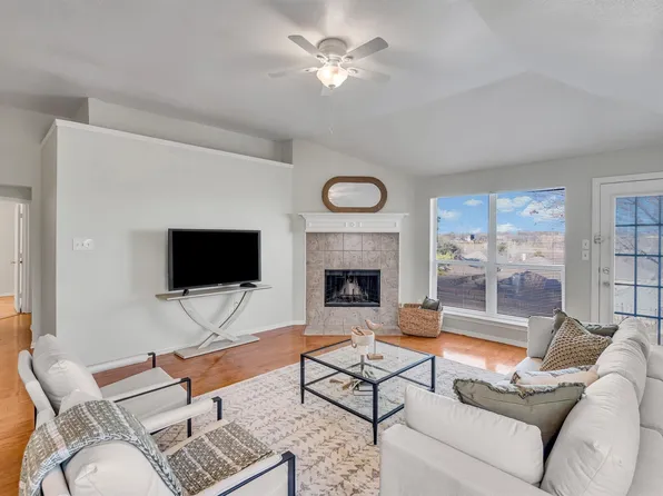 7721 Briarstone Ct, Fort Worth, TX 76112