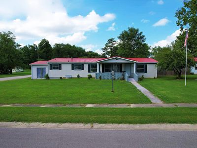 632 W 8th St, Bicknell, IN, 47512