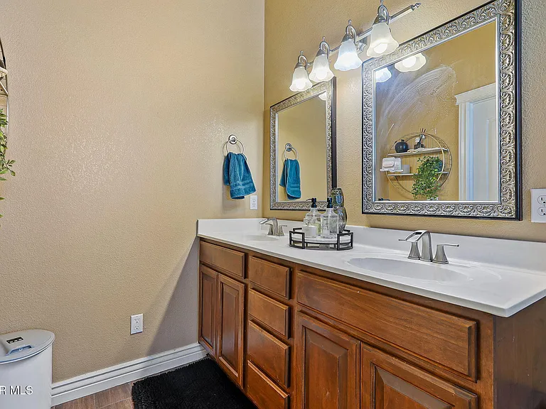 11608 Saint Thomas Way — Photo 24