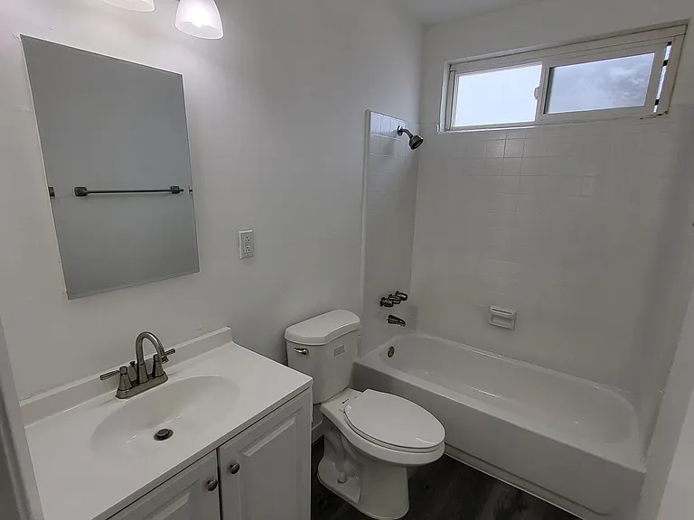 611 S Fir Ave — Photo 10