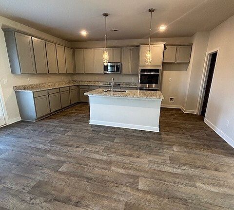 5th image of 346 Jarrett St #56