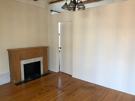 Rented by NextStopNY | media 2