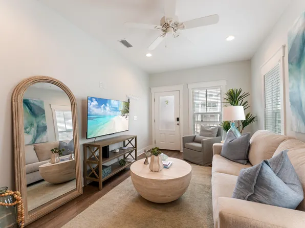 101 42nd St #E, Pt Saint Joe, FL 32456