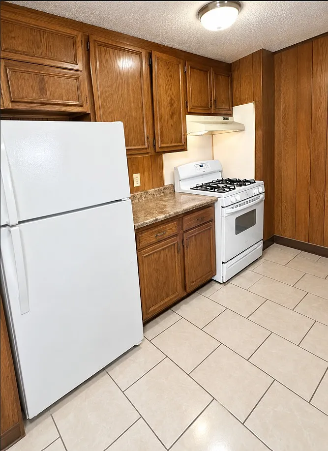 2 bed, 783 sqft, $1,000 — Photo 3