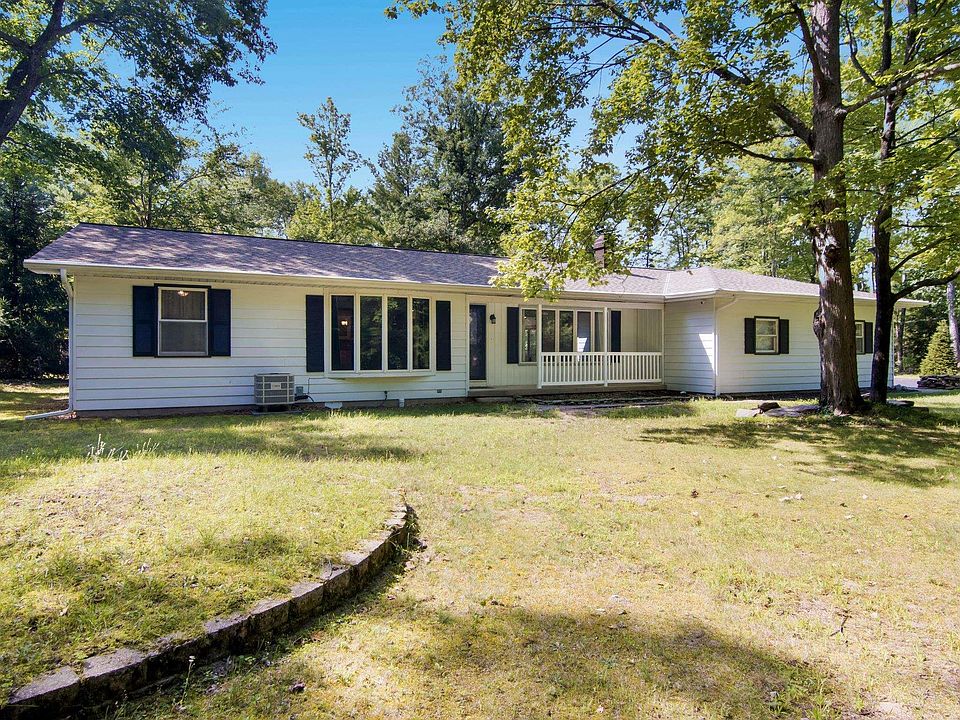 1st image of 5896 Betsie River Rd