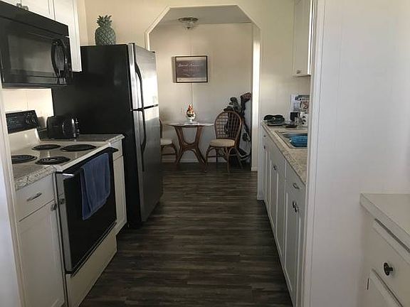 5th image of 255 Coconut St