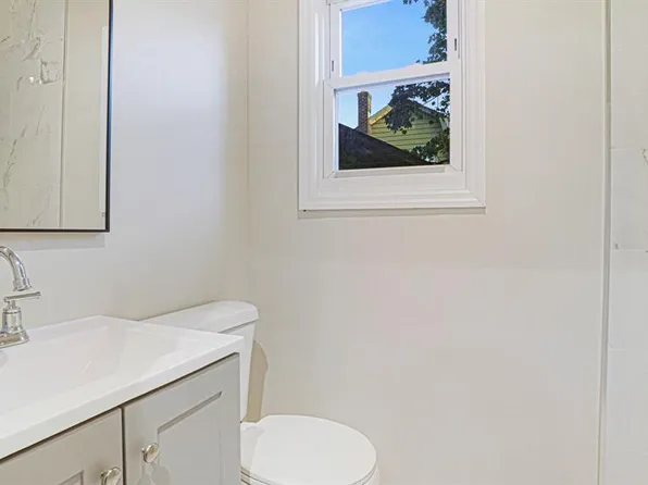 4411 Edson Avenue image 19 of 30