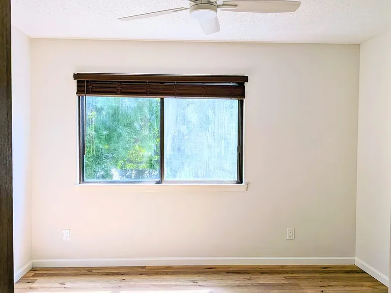 515 Clearwater Dr — Photo 20