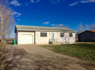 506 4th St E, Horace, ND 58047