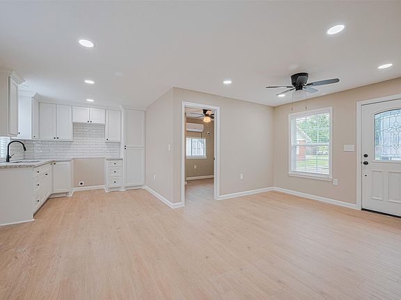 5th image of 2516 Craigmont St