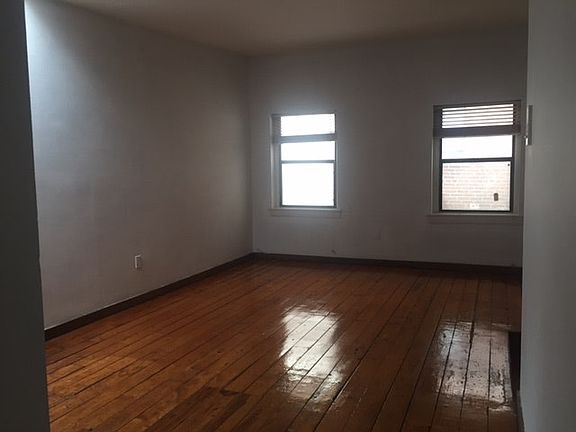 4th image of 221 Church St #4