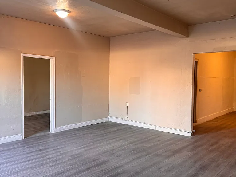 527 N Fresno St #105 — Photo 7