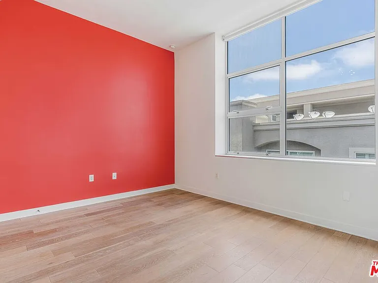 4080 Glencoe Ave #407 — Photo 17