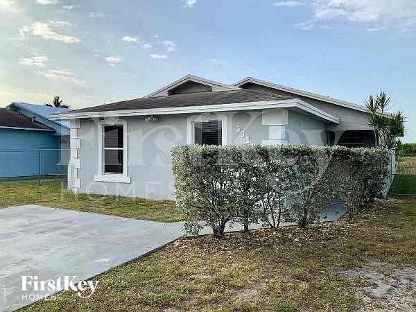 1st image of 3313 NW 193rd St