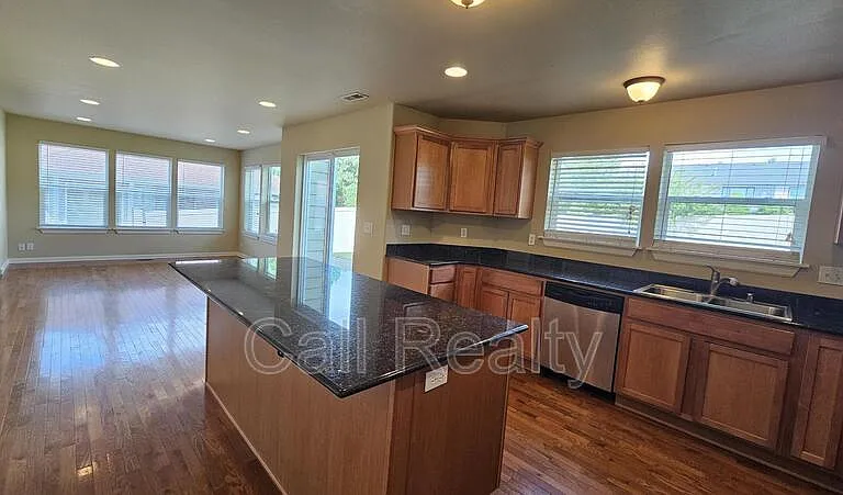 7813 S Parway Ln — Photo 7