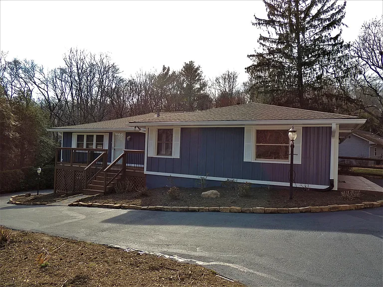 4 Weston Ln — Photo 21
